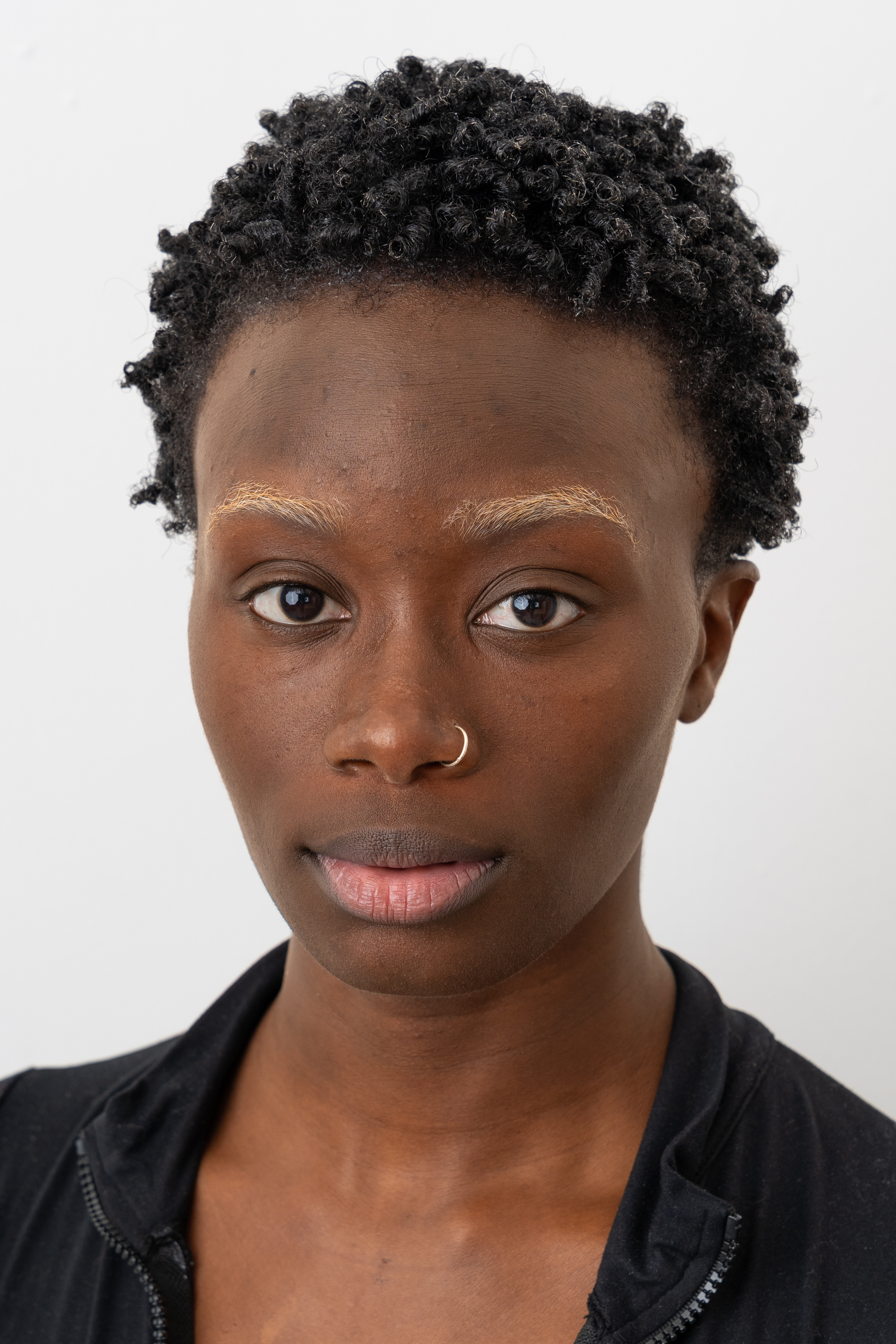 Dani_no_makeup_-_LR.png